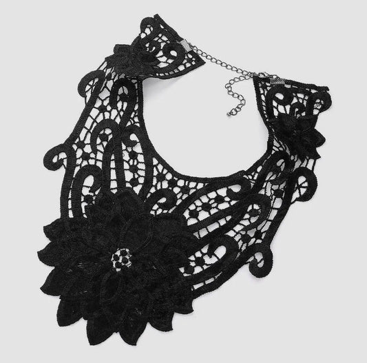 Gaudy Lace Necklace